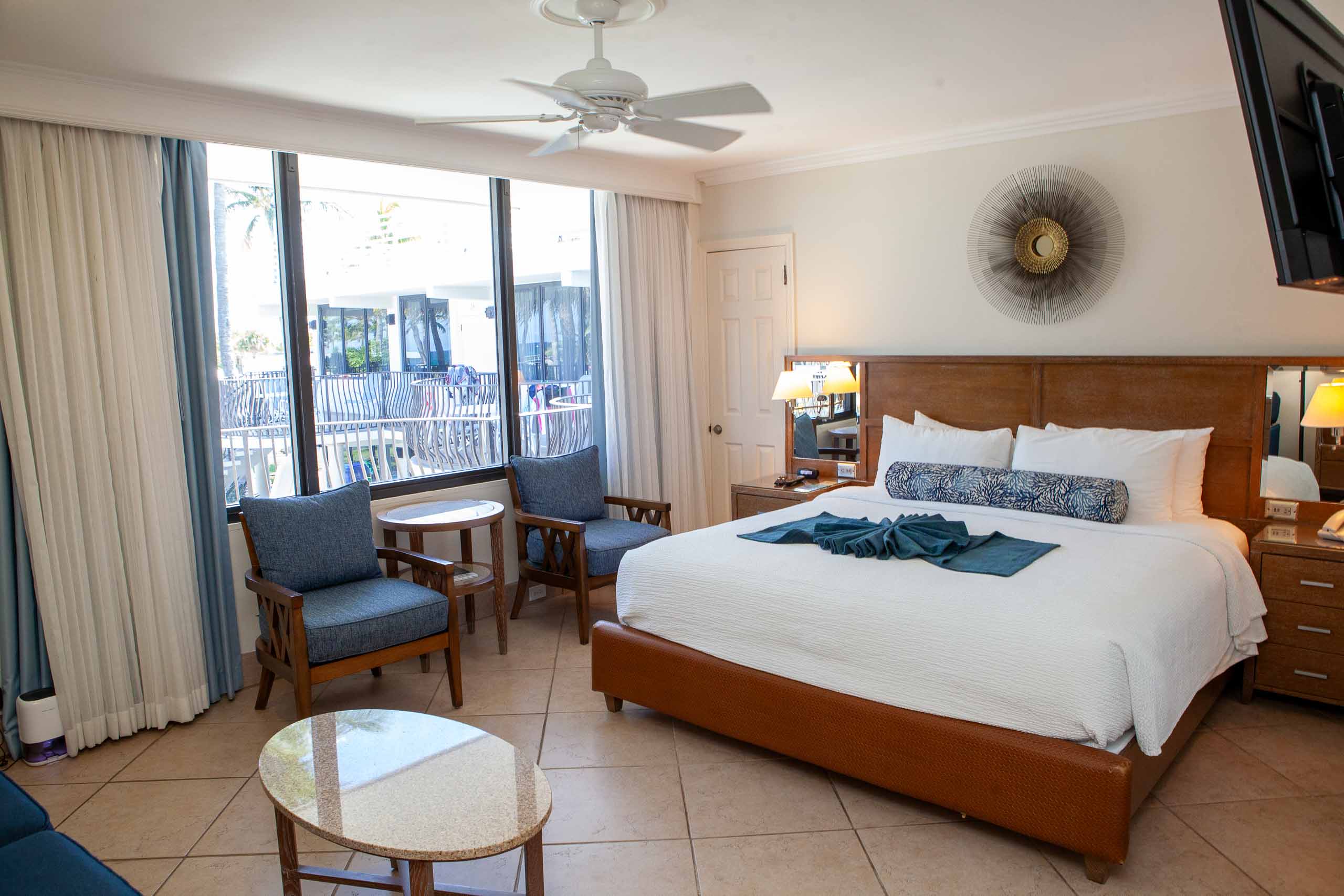 Room 10 — Efficiency Apartment, Ocean View