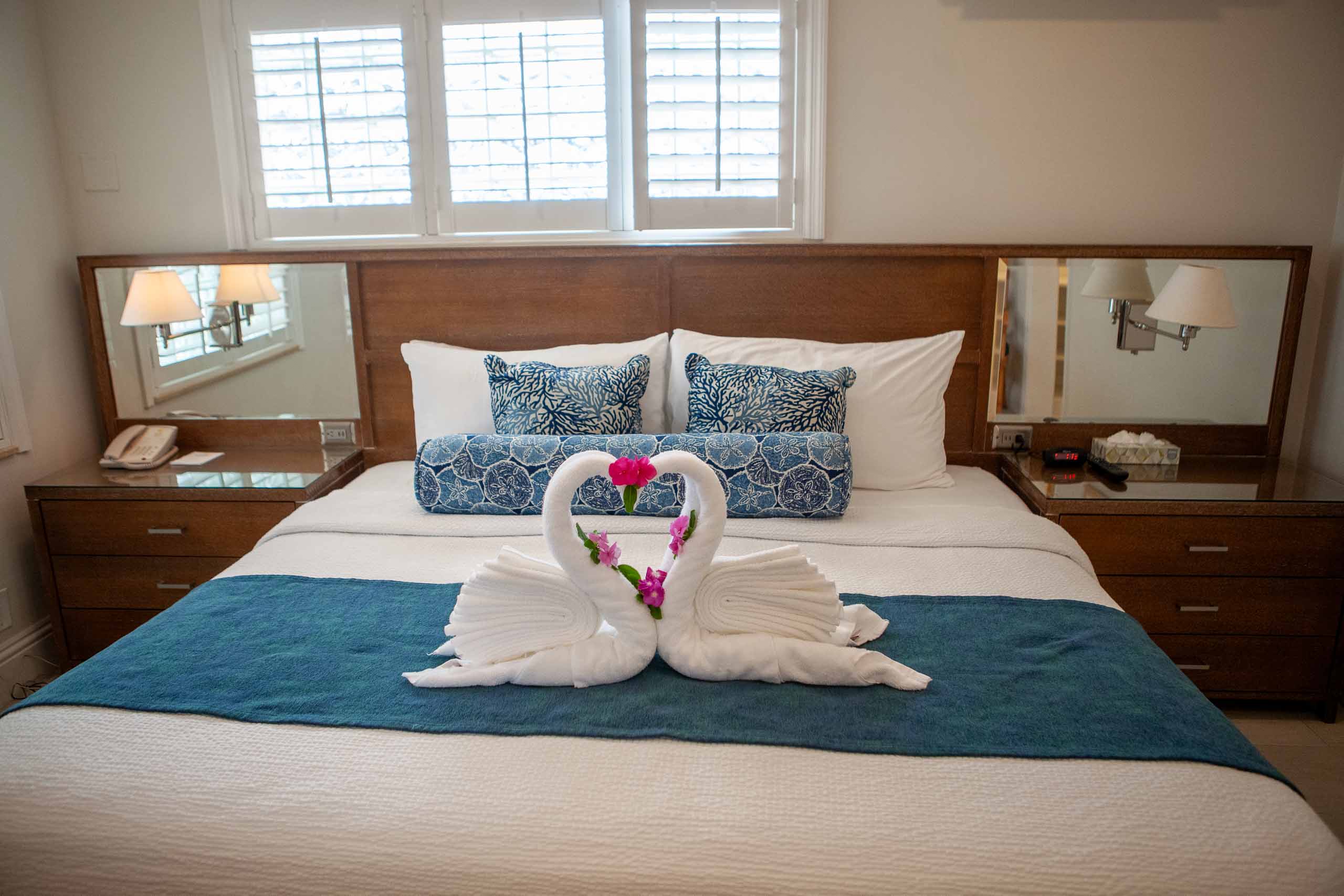 Room 33 — Sea Foam 1 Bedroom Suite, Courtyard